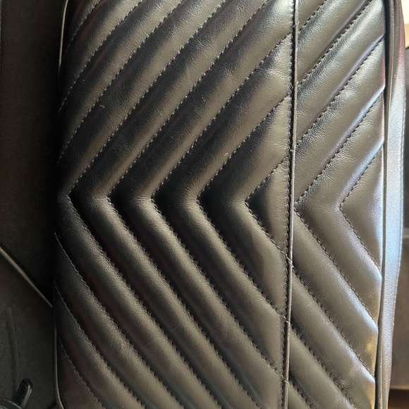 YSL All Black Lou Camera Bag - Like New with back pocket - Picture 11 of 16